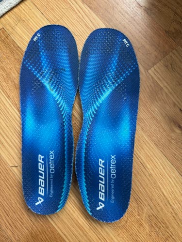 Bauer Aetrex Hockey Insoles (size 6) (Used)