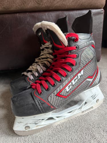 Black 2017 CCM JetSpeed FT360 Hockey Skates 8.5 (Used)