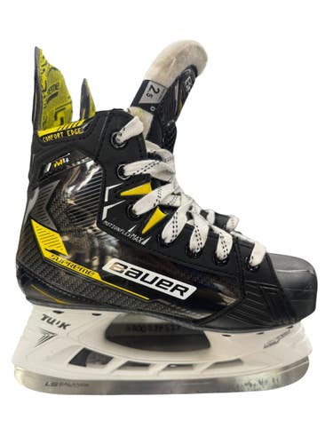 Bauer (Used) Junior Size 2.5 Hockey Skates