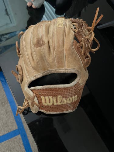 Wilson A2000 RH Baseball Glove 11.5" (Used)