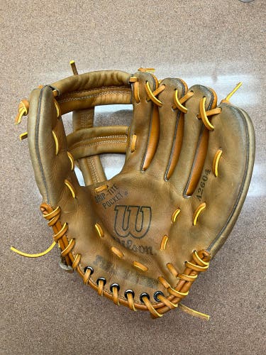 Wilson A2604 Vintage Baseball Glove (Used)