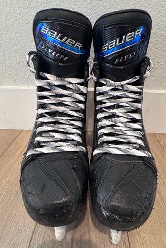 2025 Bauer Vapor Flylite Hockey Skates 8 (Used)