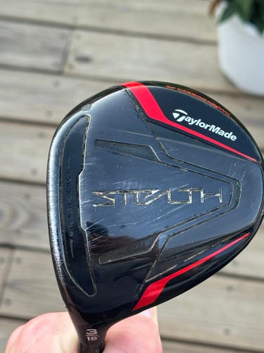 Men's TaylorMade Stealth Left Hand Fairway Wood Stiff Flex 3 Wood (Used)