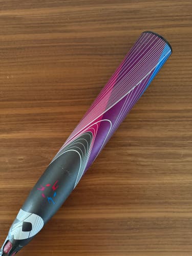 Demarini CF Zen 30/19 (-11) Fastpitch Softball Bat