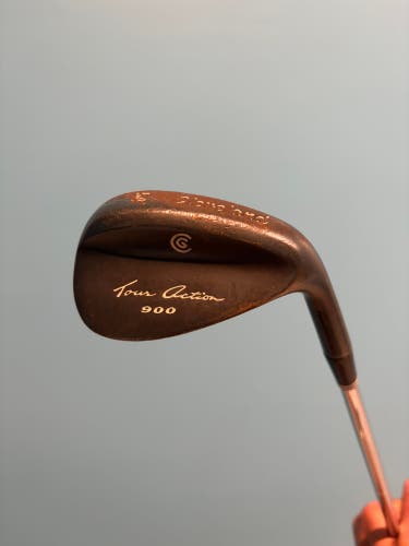Men's Cleveland Tour Action 900 Right Handed Wedge 54 Degree Steel Shaft (Used)