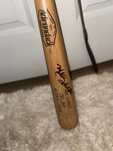 Mike Smhidt Signed bat