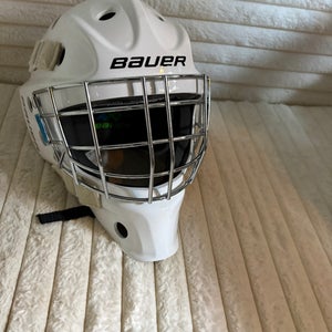 Youth Small 2024 Bauer Goalie Mask (New)