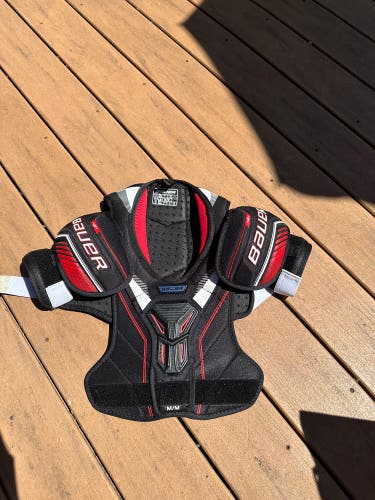 Medium Junior Bauer NSX Shoulder Pads (Used)