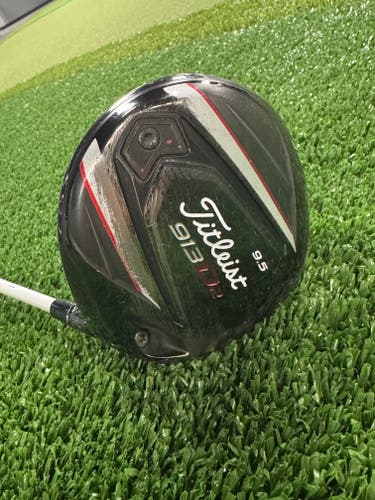 Men's 2013 Titleist 913 D2 Right handed Driver. Fujikura Speeder regular flex shaft.