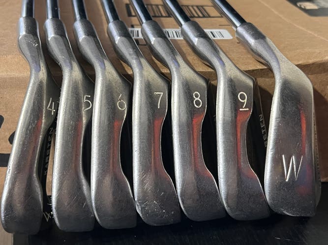 PING ZING Red Dot Iron Set 4-9 + Eye 2 Black Dot PW RH KT-M Stiff Steel Shafts