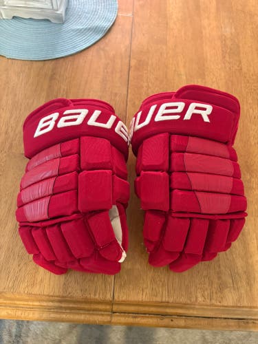NHL Pro Stock Bauer Pro Series Gloves 14" Hockey Gloves - Calgary Flames Heritage Game