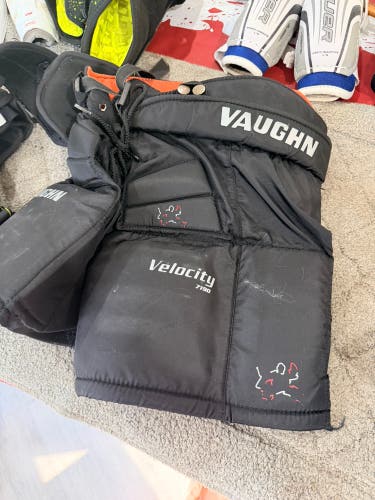 Youth Small Vaughn Hockey Pants (Used)