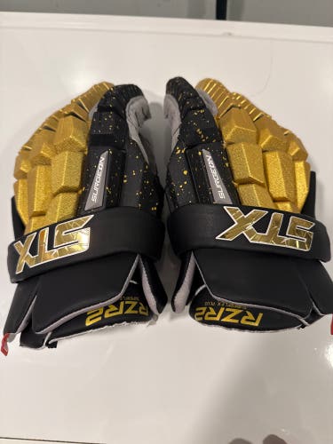 STX Surgeon RZR2 Lacrosse Gloves (New)