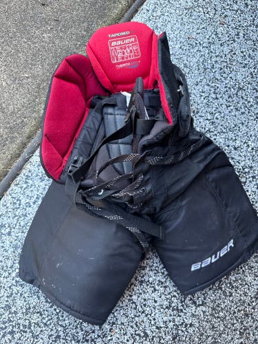 Junior Small Bauer Vapor X Velocity Hockey Pants (Used)