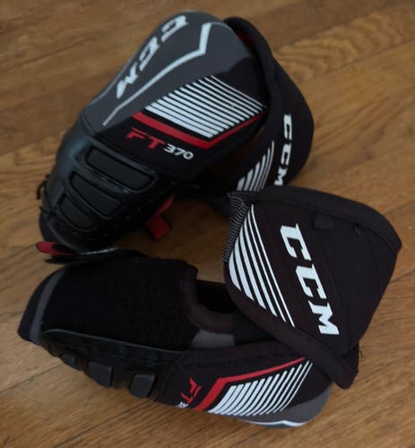 Senior Small CCM JetSpeed FT370 Elbow Pads (Used)