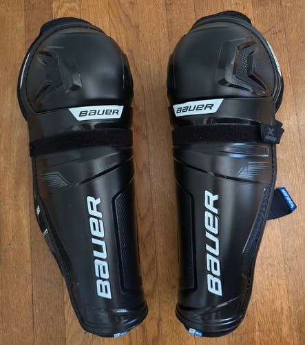 Senior Bauer X- 15" Shin Pads (Used)