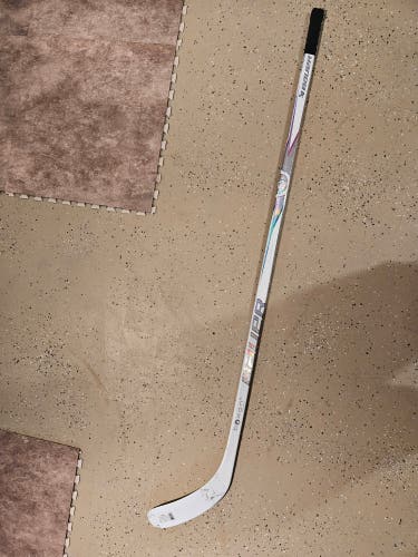 Senior Bauer Proto2 Left Hand Hockey Stick P88 77 Flex (Used)