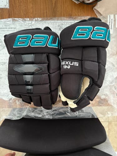 Pro Stock Bauer 1N Gloves " Patrick Kane " Specs 2019 all star game