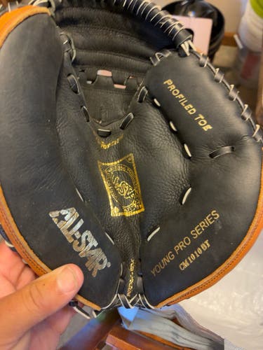 All Star CM1010BT RH Catcher's Glove 31.5" (lightly used)
