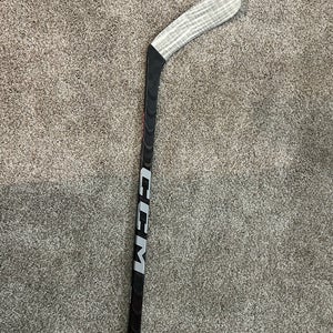 Senior CCM JetSpeed FT5 Right Handed Hockey Stick P28 75 Flex Pro Stock (Used)
