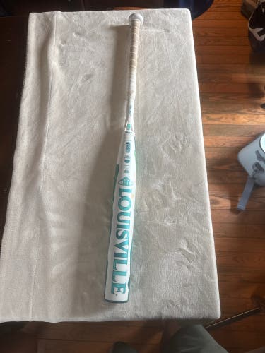 2025 Louisville Slugger Kryo Composite Bat (-10) 22 oz 32" (Used)
