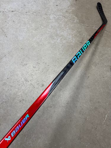 82 Flex Custom P92 Senior Bauer Nexus Sync Left Hand Hockey Stick (New) Pro Stock