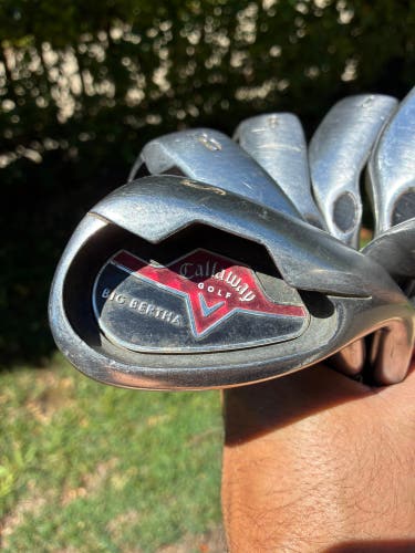 Men's 2006 Callaway Big Bertha Right Handed Iron Set Regular Flex (8 Clubs) #4 - #9, PW, SW (Used)