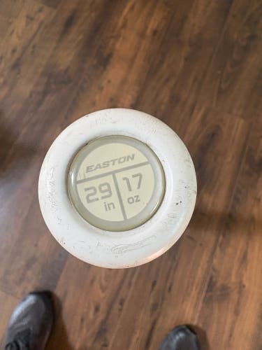 2024 Easton Firefly Composite Bat (-12) 17 oz 29" (Used)