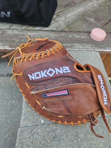 Nokona new catchers mitt