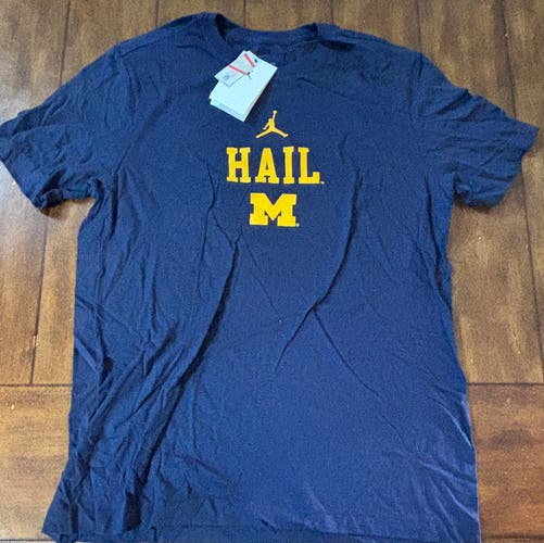 Nike Air Jordan U of M Michigan Wolverines HAIL  T Football Adult Medium NWT
