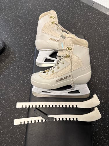 Bauer Tremblant Hockey Skates Regular Width Size 4 (Used)
