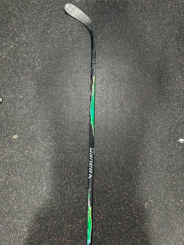 Senior Bauer Vapor Flylite Left Hand Hockey Stick P28 77 Flex Pro Stock (New)