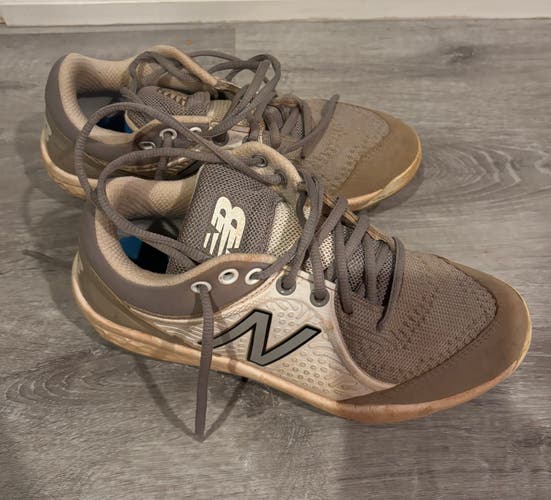 Gray Men's Size M 6.0 (W 7.0) New Balance Low Top Metal (Used)