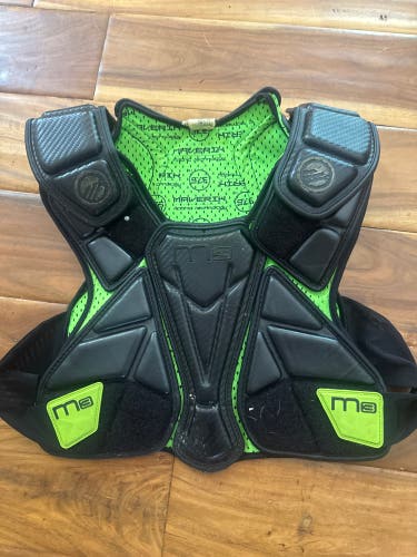 Small Adult Maverik M3 Speed Pad Shoulder Pads (Used)