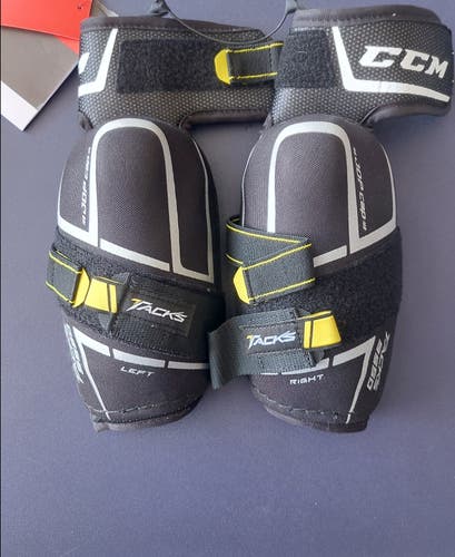 Senior Medium CCM Elbow Pads (New)