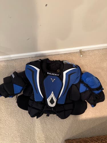 Intermediate XL Vaughn Velocity V6 Goalie Chest Protector (Used)