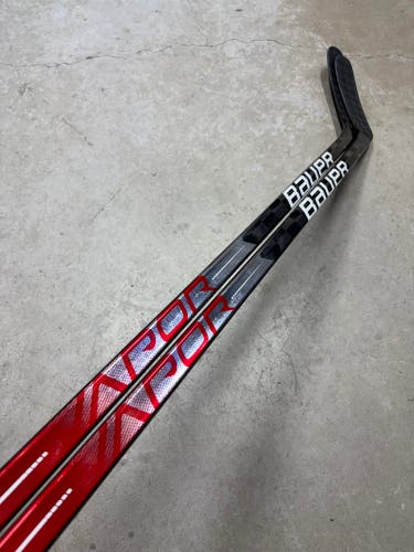 2 PACK 77 Flex P88M Senior Bauer Vapor Hyperlite Left Hand Hockey Stick (New) Pro Stock