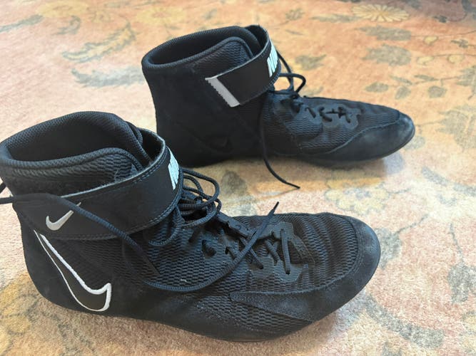 Nike (Used) wrestling shoes