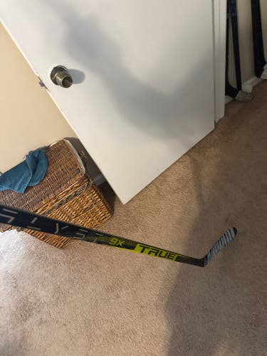 Senior True Catalyst 9x Left Hand Hockey Stick TC2 75 Flex Pro Stock (Used) Marner Pro Stock