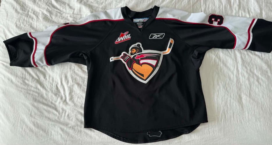 Brendan Jensen Vancouver Giants Goalie Cut Game Used Jersey