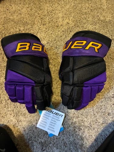 Bauer Vapor Team Pro Gloves 13" Pro Stock (New)