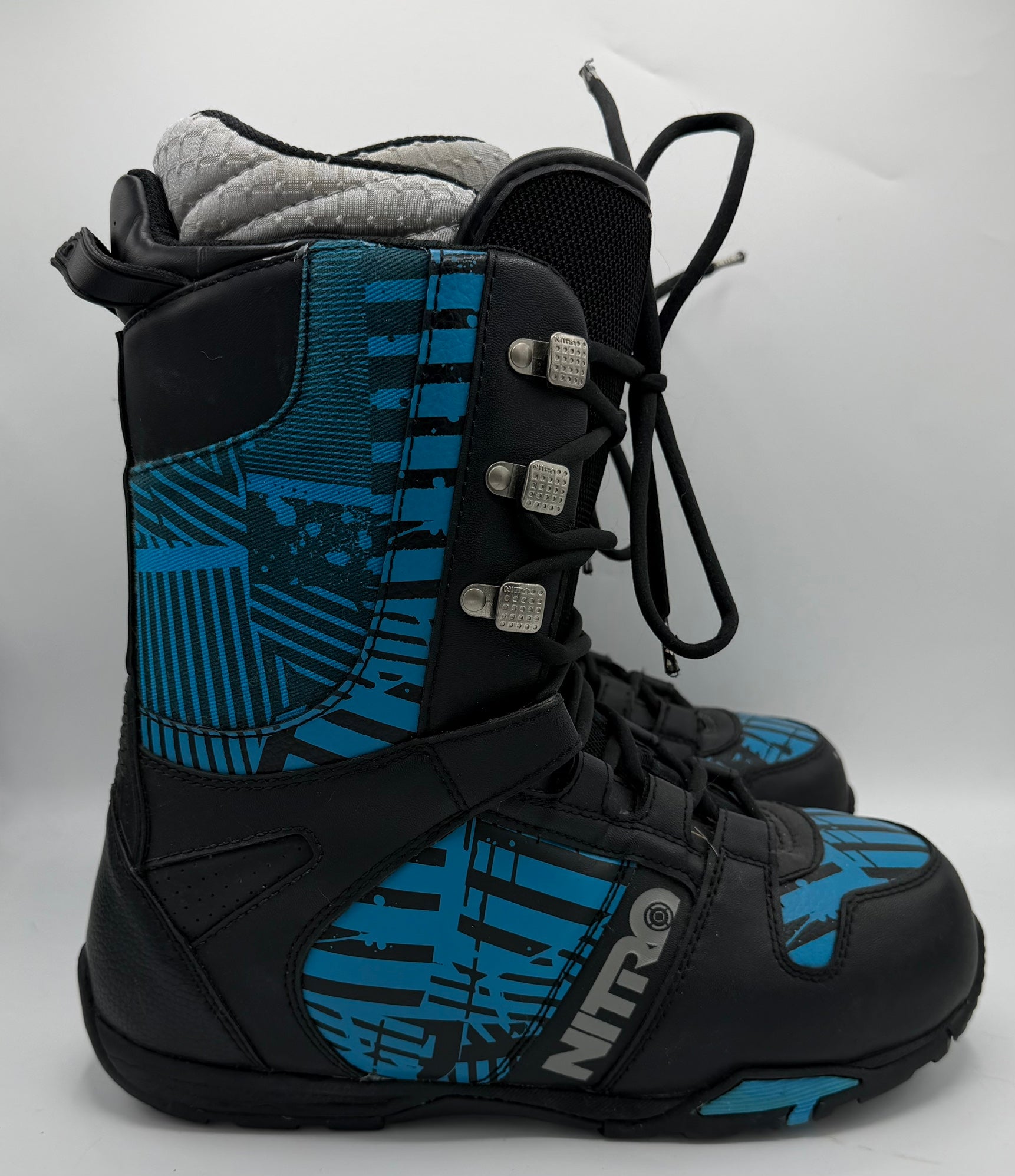 nitro clicker snowboard boots Snowboards Men's Select Tls '19 Step in Premium Boot with Quick Lacing System Highend Freeride Carving Softboot Boots, Men, Boots, 1191-848444, charcoal, 29.5 (EU) Sports & Outdoors These boots bring K2s most premium construction to the excellent Clicker platform Men's 2023 K2 Boundary Clicker