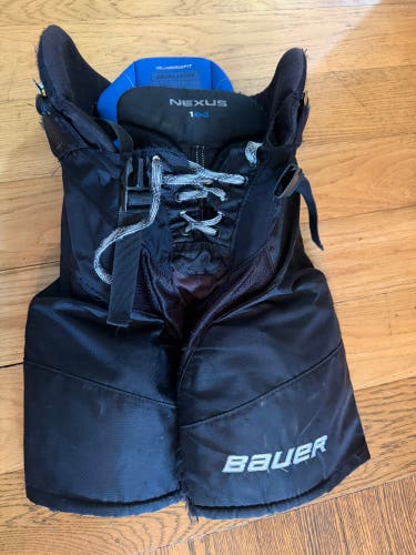 Junior Medium Bauer Nexus Hockey Pants (Used)