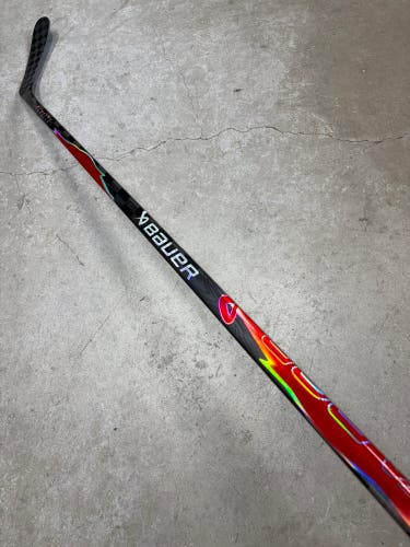 87 Flex P92 Senior Bauer Flylite Right Hand Hockey Stick Pro Stock (New)