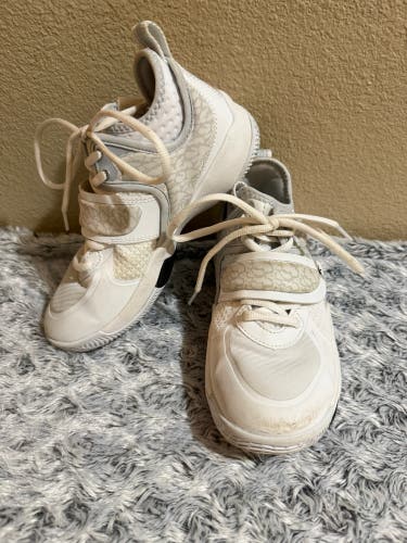 Kid's 4Y (Big Kids / Youth) Shoes (Used)