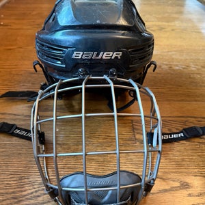 Small Bauer Re-Akt 200 Helmet (Used)