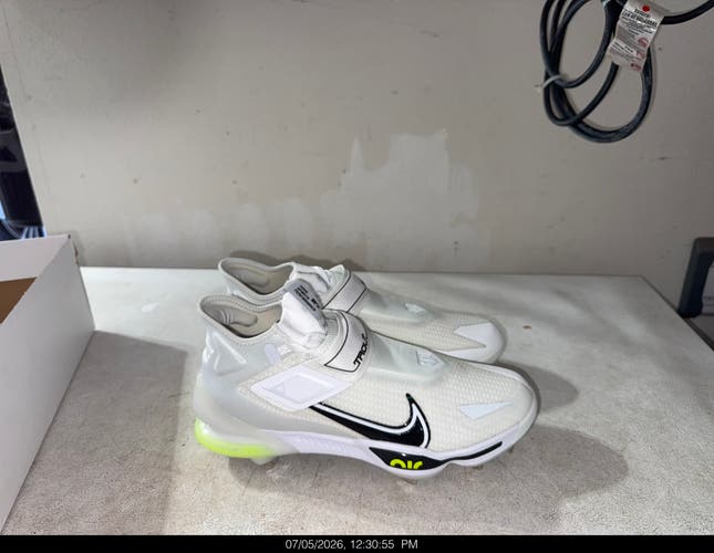 White Men's Size M 12.0 (W 13.0) Adult Nike Force Zoom Trout 8 Elite High Top Metal (New)
