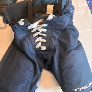 Men's Junior Medium True AX7 Hockey Pants (Used)