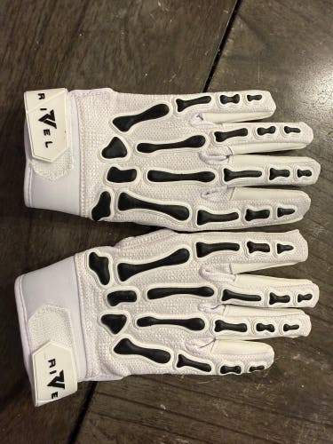 White Medium Adult Gloves (New)