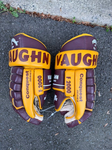 Vaughn F2000 Gloves 15" (Used)